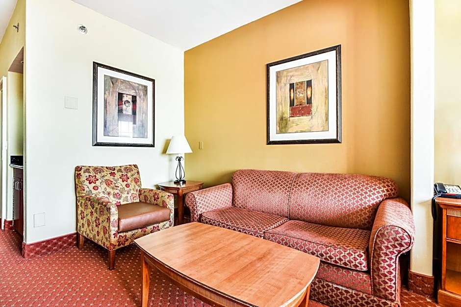 OYO Townhouse Oklahoma City Airport