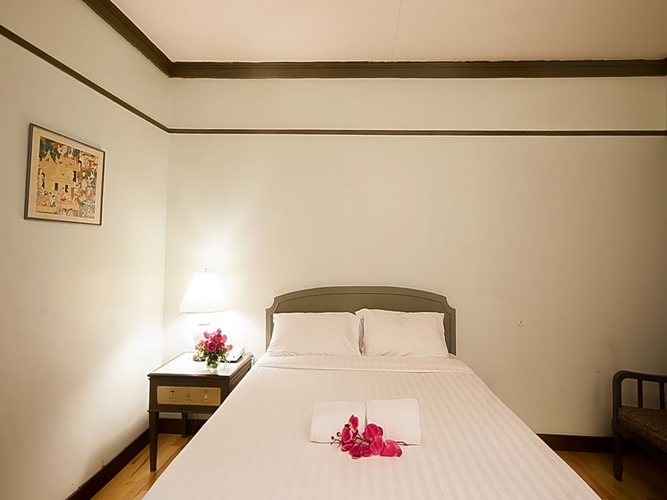 Grand Plaza Hotel