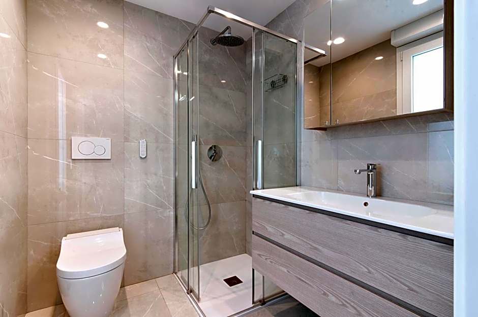 THE VIEW B&B, terrace & more