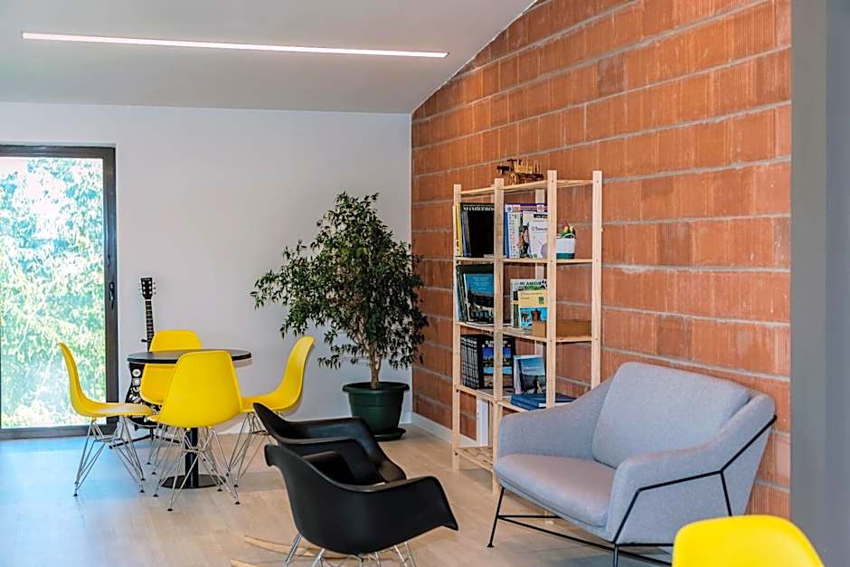 Albergue Santiago 15 Monforte