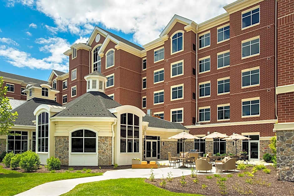 Inn at Bellefield / Hyde Park