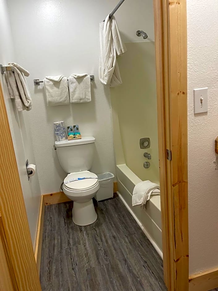 Kootenai Valley Motel