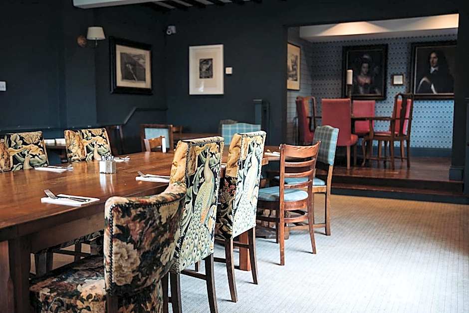 The Rose & Crown, Ashbury