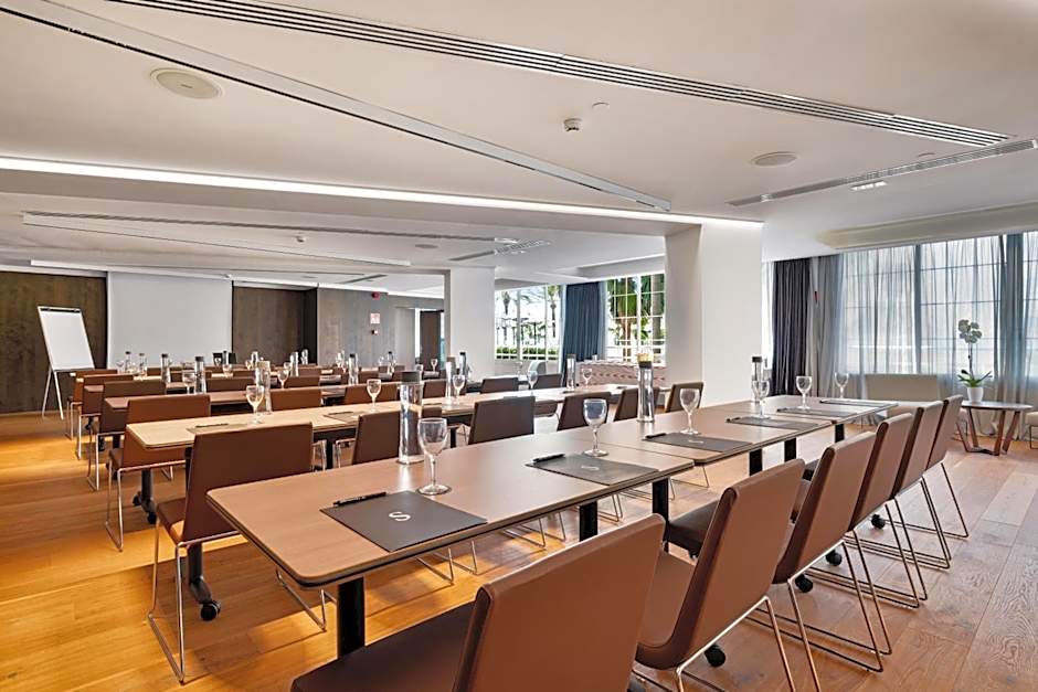 Pure Salt Garonda - Adults Only