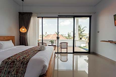 Deluxe Double Room with Balcony
