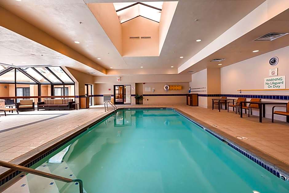 Courtyard by Marriott Toledo Airport Holland