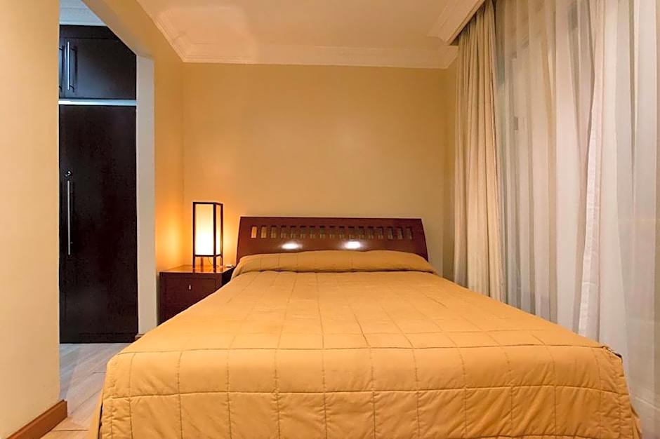 Roosseno Plaza Serviced Apartment