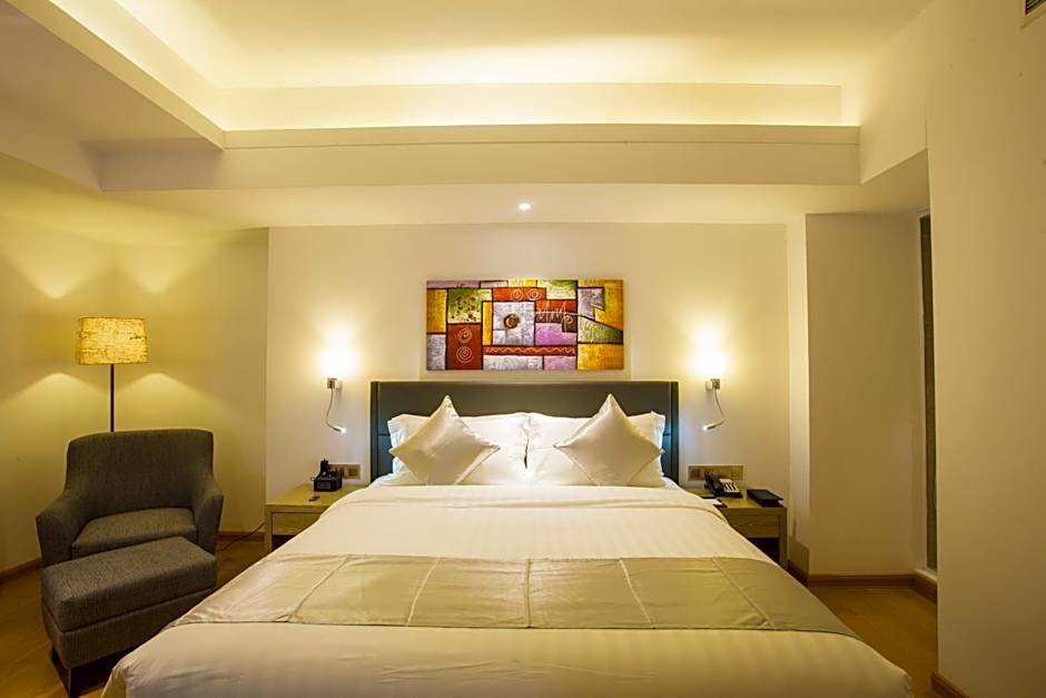 Photo 1 of 9 of Superior 1 King Bed