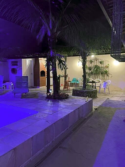 Casa com piscina em Piratininga