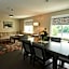 Holiday Inn & Suites Philadelphia W - Drexel Hill by IHG