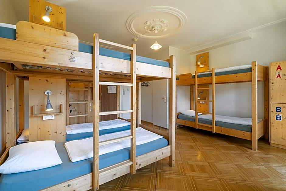 Chalet Hostel @ Backpackers Villa Interlaken