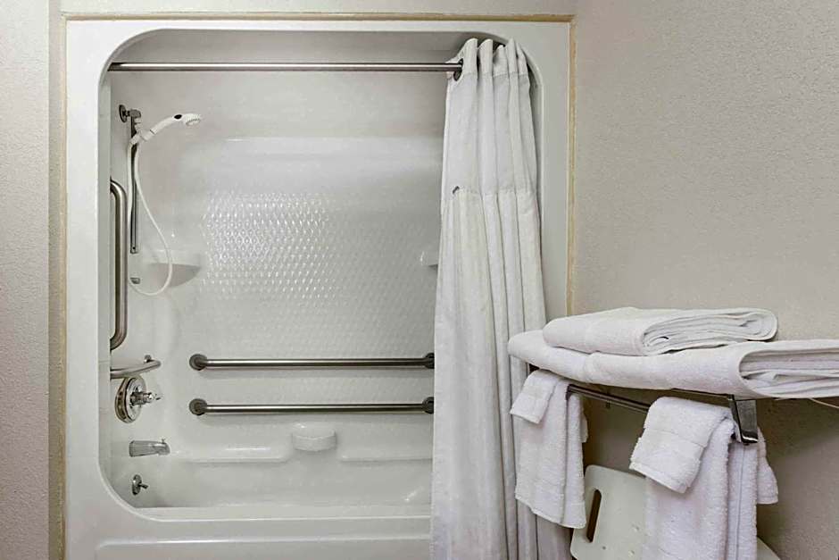 Ramada by Wyndham Tell City