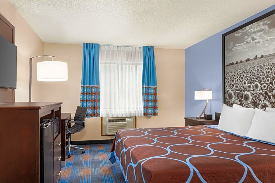 Super 8 by Wyndham Lenexa Overland Park Area