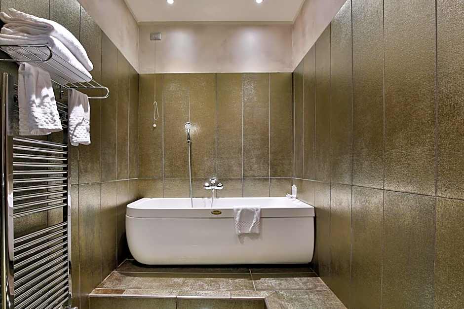 Savoia Hotel Regency