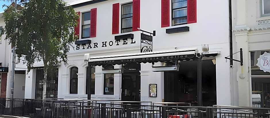 Star Bar Cafe and Hotel