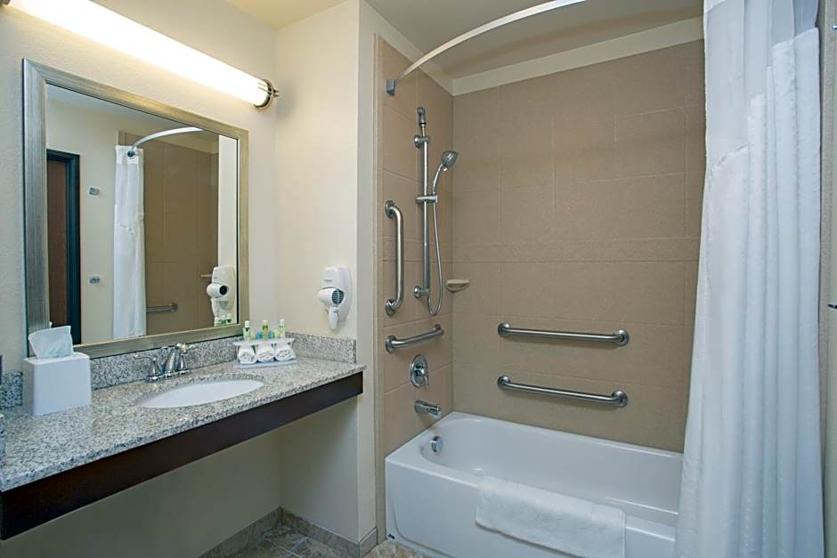 Holiday Inn Express Hotel & Suites Glendive By IHG