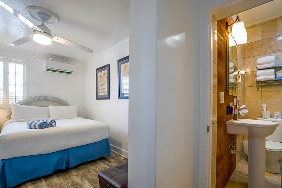 Duval Inn - Key West