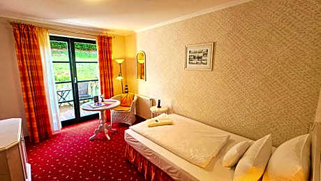 Single Room with Terrace