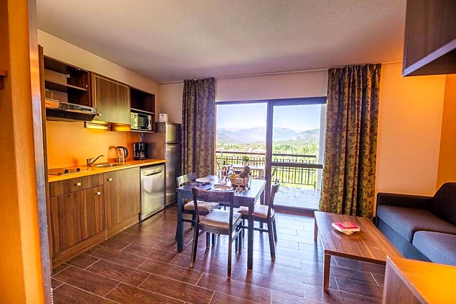 Résidence Château des Magnans by Nevesol