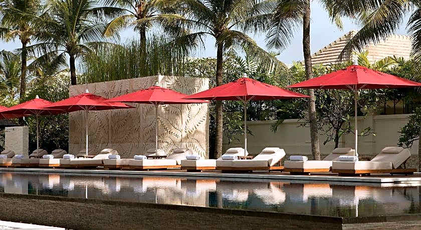 The Royal Santrian Luxury Beach Villas