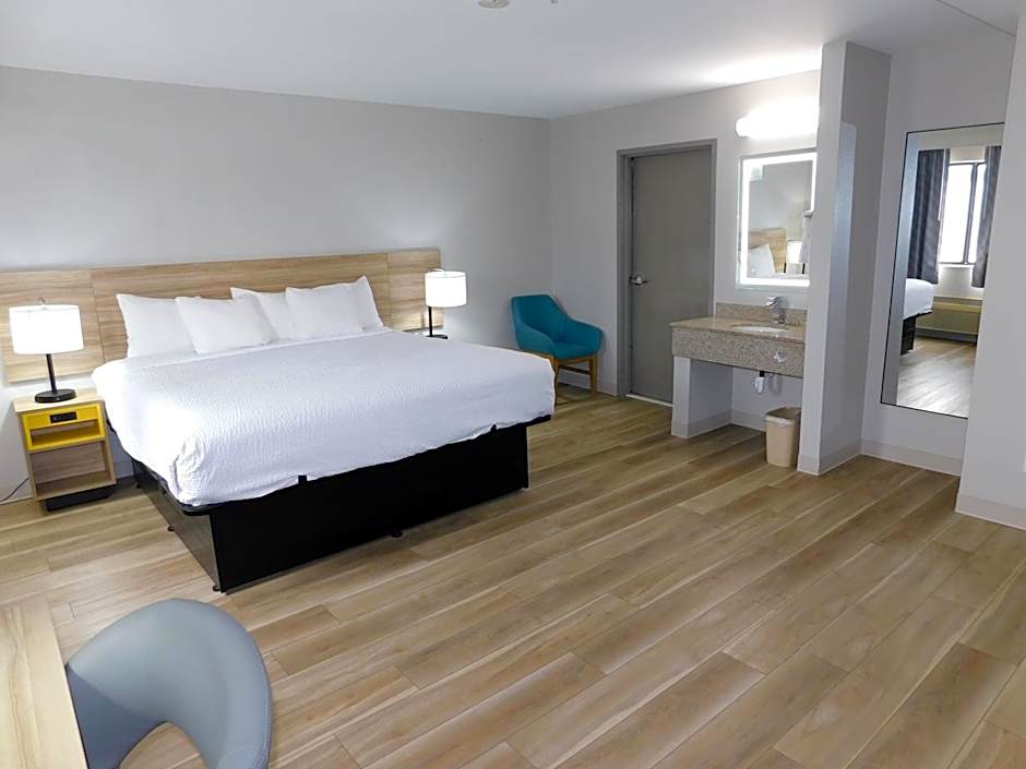 Days Inn by Wyndham Effingham