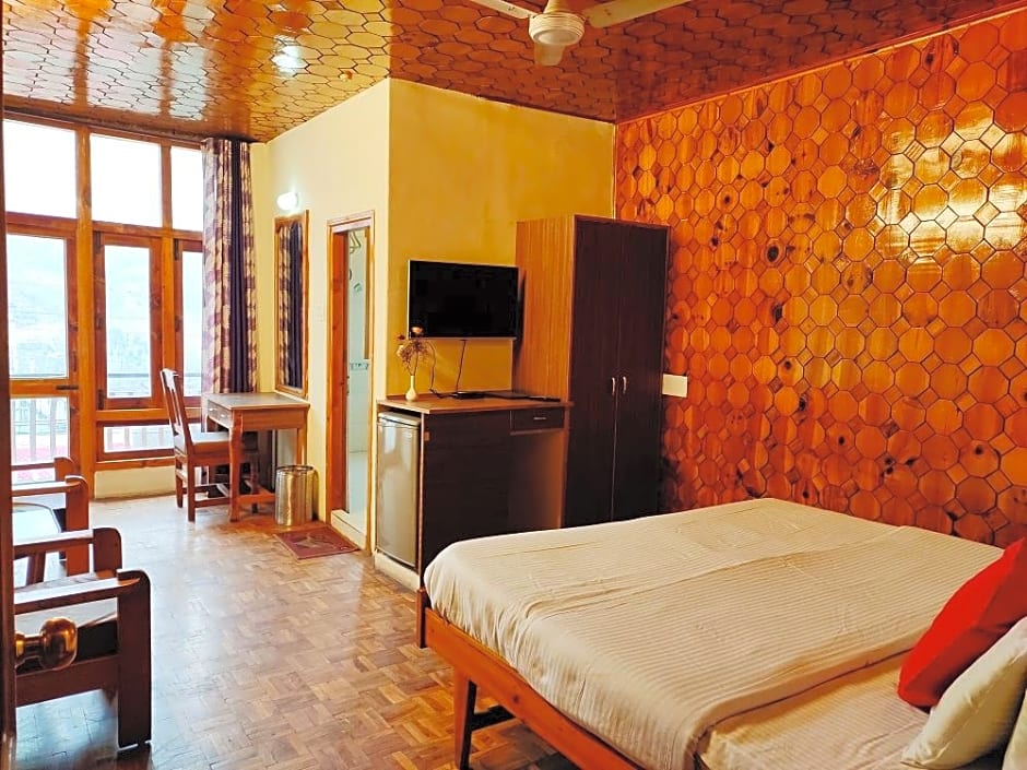 Himalayan Hamlet Valley View Kullu