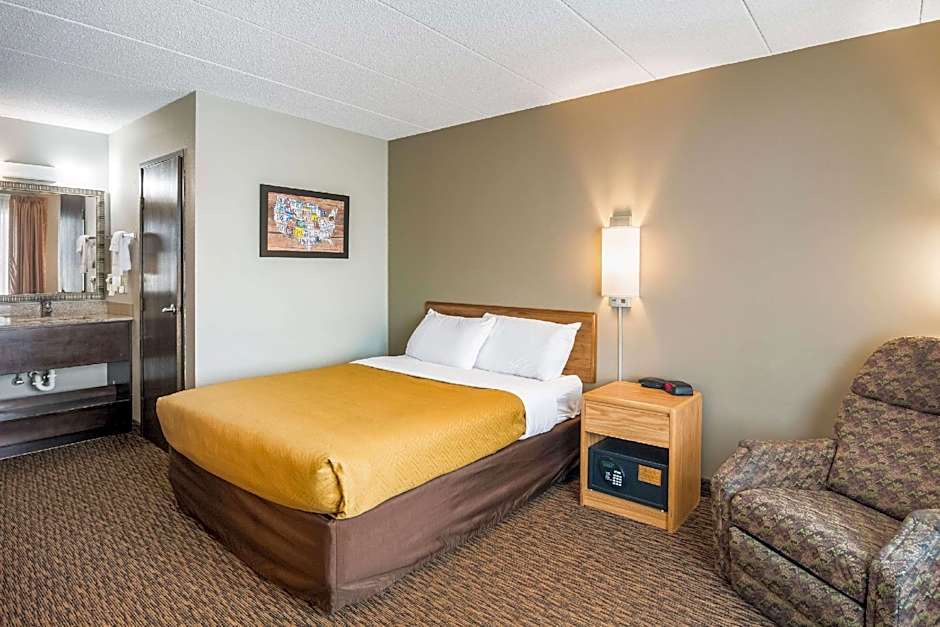 Econo Lodge Duluth near Miller Hill Mall