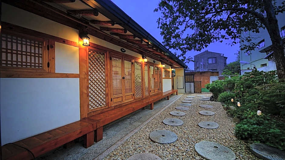 Hanok Midam – Jeonju, 