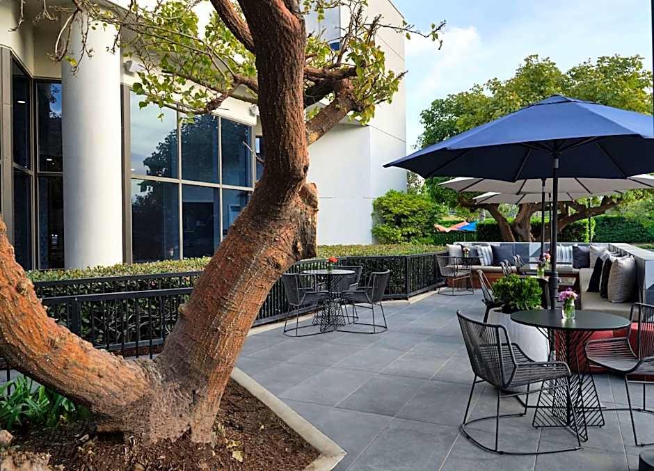 Sonesta Irvine John Wayne Airport