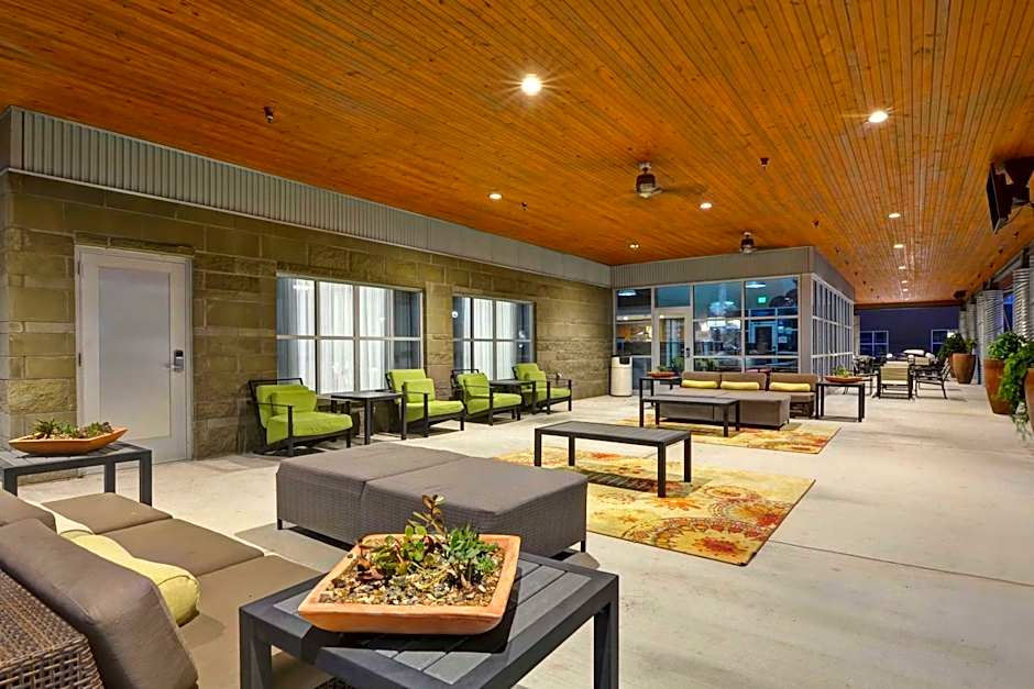 Homewood Suites By Hilton by TechRidge Parmer @ I-35