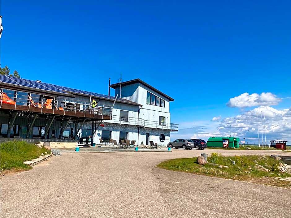 Vergi Sadam & Restoran Wirkes'