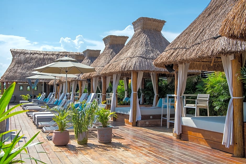 Naay Tulum Curamoria Collection
