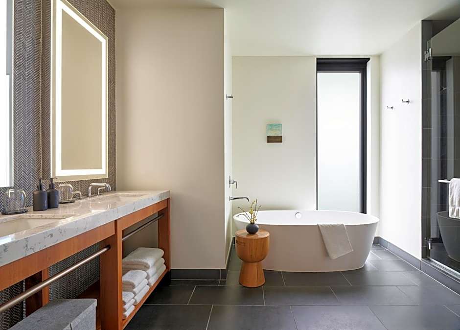 Limelight Hotel Denver