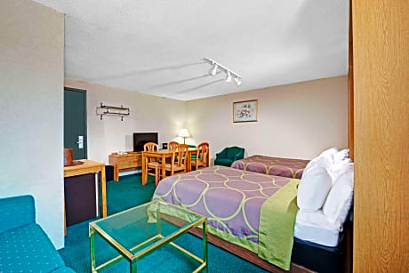 2 Double Beds Studio Suite Non-Smoking