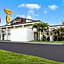 Super 8 by Wyndham Riviera Beach West Palm Beach
