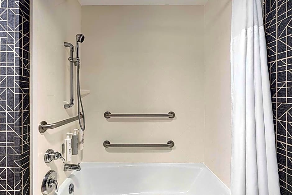 Homewood Suites By Hilton - Charlottesville