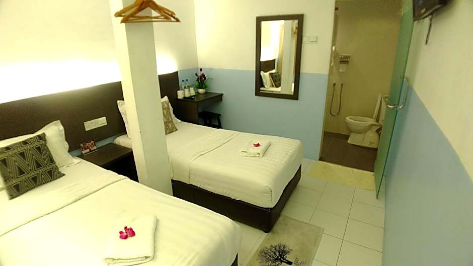 Apple 1 Hotel Gurney