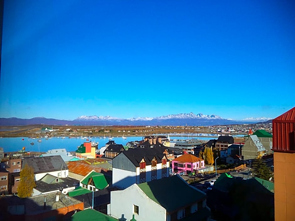 MIL810 Ushuaia Hotel