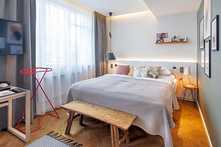 Mosaic House Design Hotel