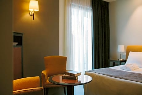 Double/Twin Room with Terrace