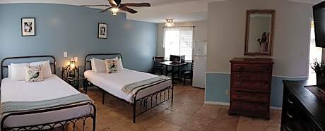 Double Room with Two Double Beds and Kitchen
