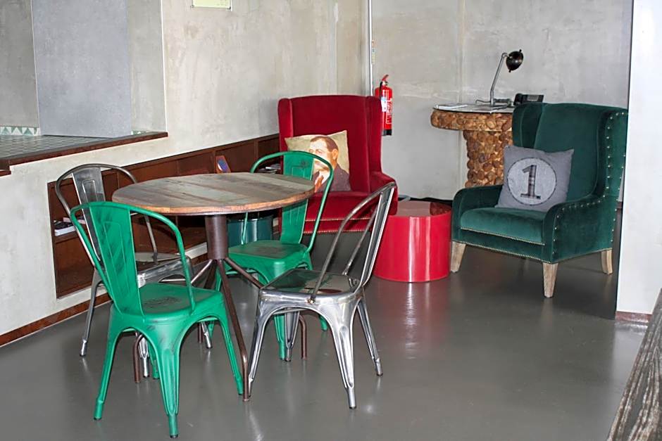 N1 Hostel Apartments and Suites