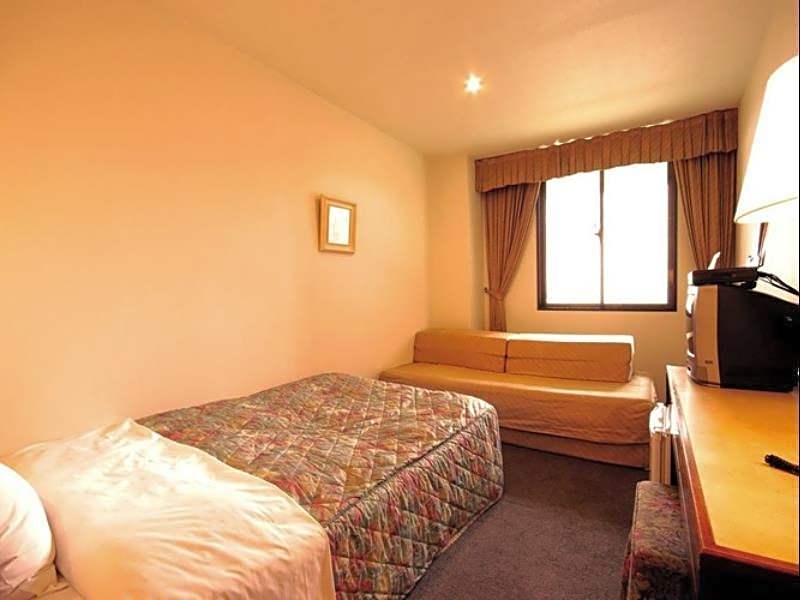 Leo Plaza Hotel