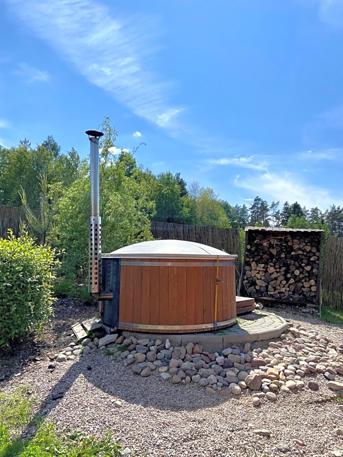 Dolina Bella - ogrzewany domek z balią, sauną i kominkiem w sercu Kaszub