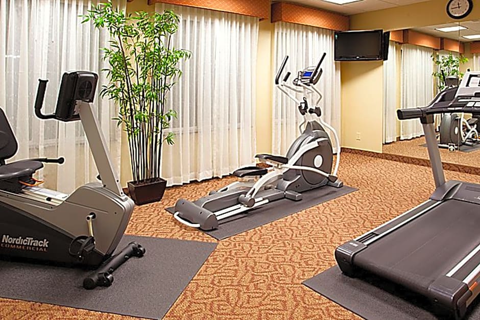 Norwood Inn & Suites Eagan