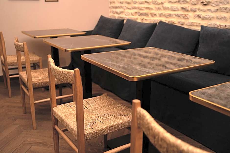 The Honest Hotel & Apartments