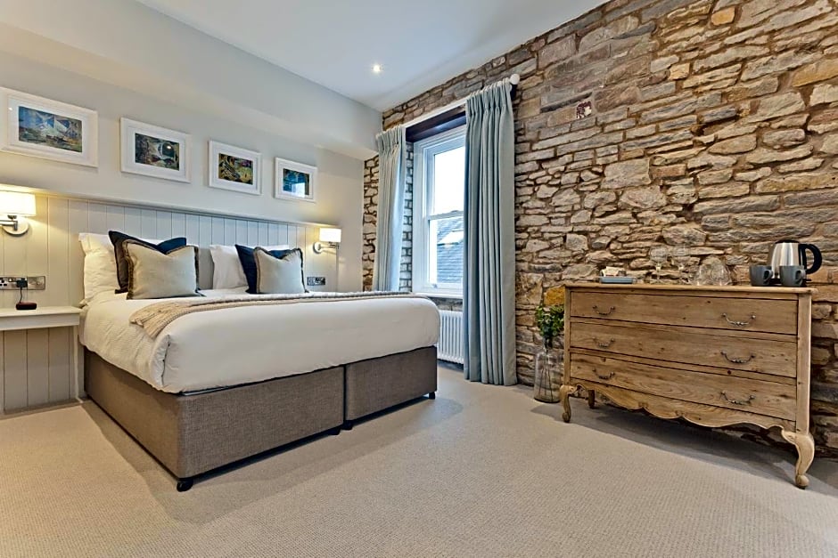 Tithe Barn - Self Check In Hotel