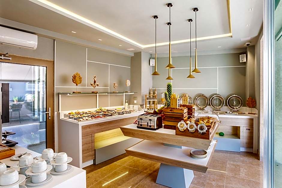 Pefki Deluxe Residences