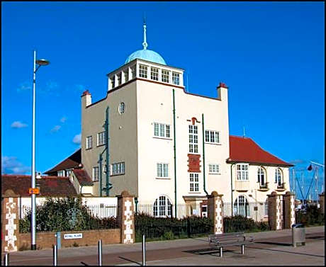 Royal Norfolk & Suffolk Yacht Club