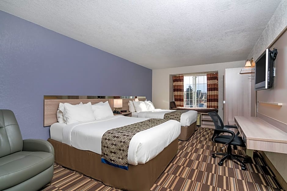 Microtel Inn & Suites by Wyndham Rochester North Mayo Clinic